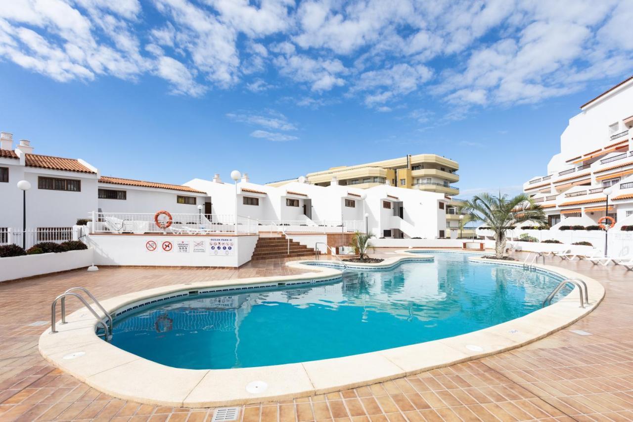 Home2Book Paradise Costa Adeje, Pool Playa Feñabe Екстериор снимка